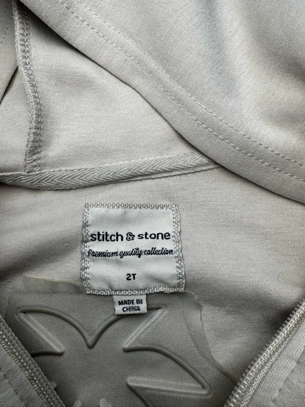 Stitch & Stone 2 piece cream sweatshirt & shorts set size 2T